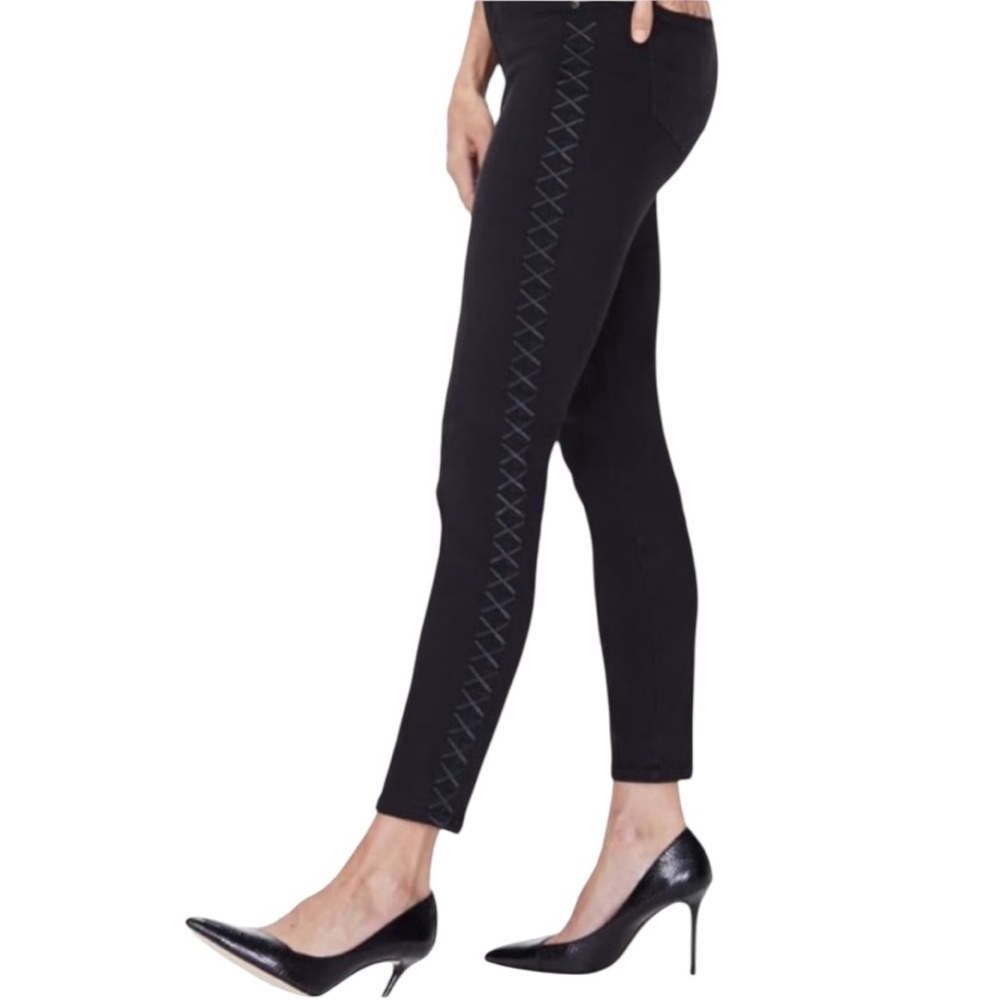 NYDJ Black Embroidered X Seam Ami Skinny Jeans w/ Lift Tuck Technology - Size 6